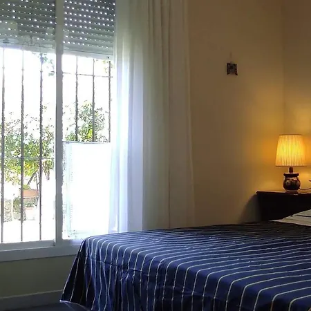 A Pie De Playa Con Jardin Privado Rota